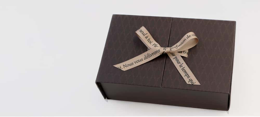 落ち着いたブラウンのラッピング