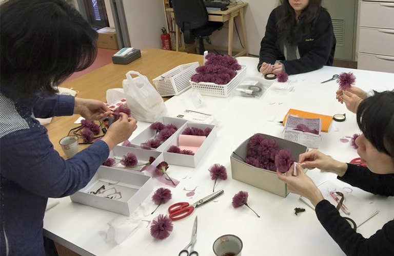 リボンカーネーション