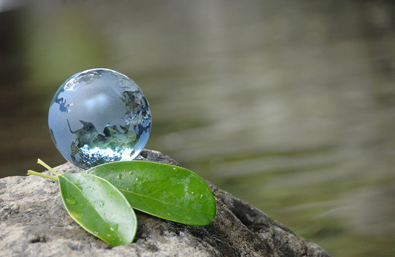 商品の製造工程に関わる紡績工場・染色工場・縫製工場・配送会社の児童労働や強制労働、低賃金長時間労働をなくす