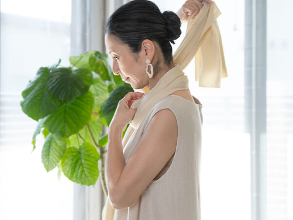 しっとり、なめらかな肌触り。パジャマ屋IZUMMだから実現できた唯一無二の心地よさ