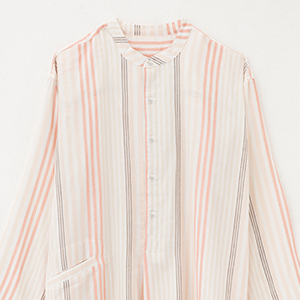 アプリコットピンク