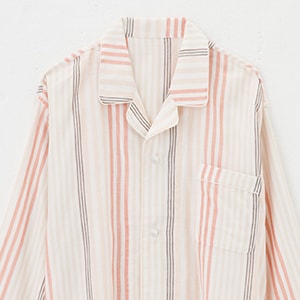 アプリコットピンク