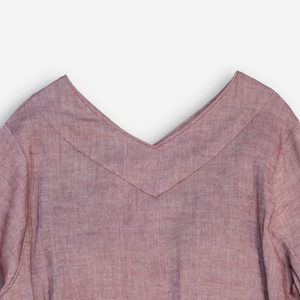 天然石の瑪瑙（めのう）の様な少し赤紫がかった茶系の深みのあるレッドは還暦などの長寿の贈り物にもおすすめ。