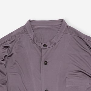 ちょっとパープル系のダークトーン。エレガントで男前な銅色