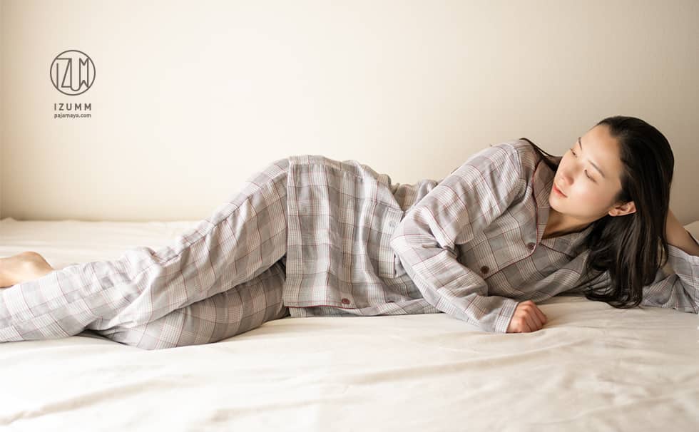 ストレッチ２重ガーゼ 　プレミアム ノビーゼ“ AYA ” 長袖 レディースパジャマ