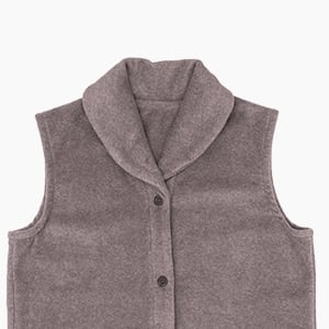 ハーブのクローブに似た少しパープル系のディープな茶色