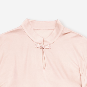 ふわっとやさしいオレンジ系。薄めテイストの穏やかな大人ピンク