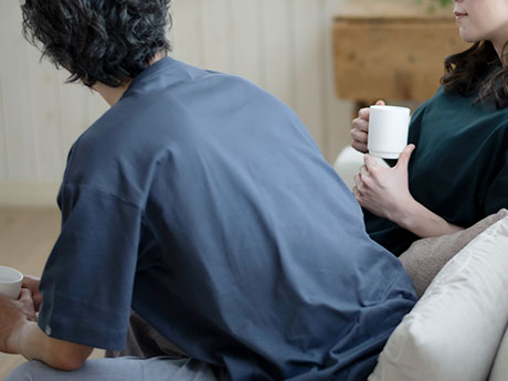 部屋着感覚で、一日を心地よく。“いつもの自分” に戻れる一着。