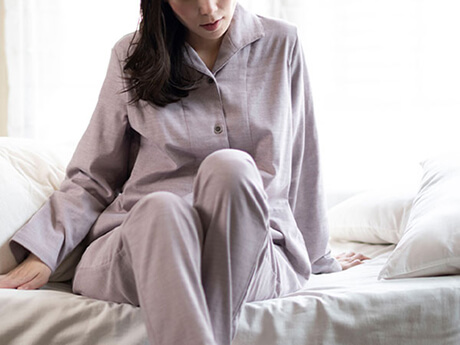 人目に触れても品よく見える、大人のためのパジャマ