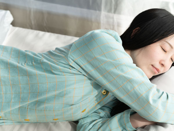 寝返りが変わると、眠りも変わる