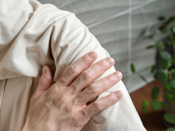 超長綿の三子糸だから実現できたずっと着ていたくなる「極上の肌触り」