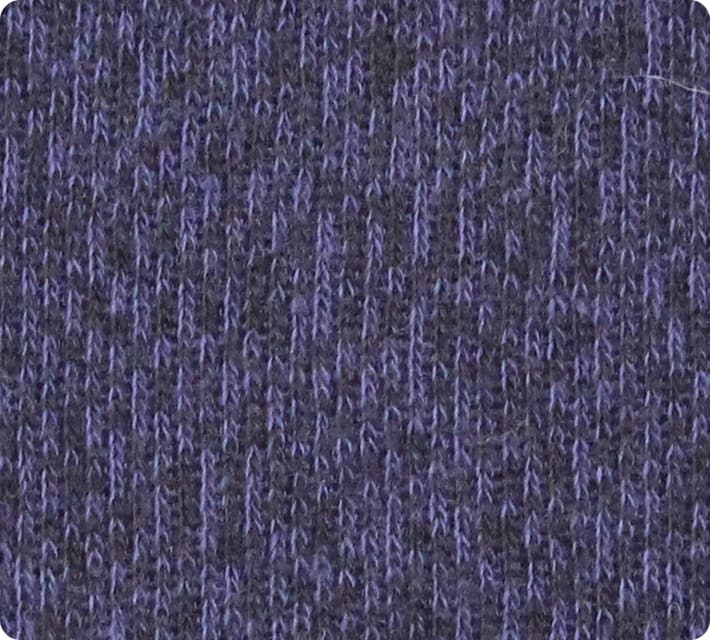 表情豊かな表側