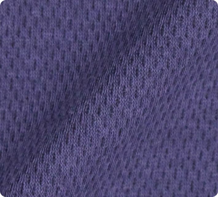 内側はシルク混で贅沢に