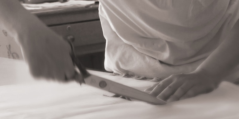 吸水性に優れるレーヨンの強みを活かしながら、静電気の発生をなるべく抑えるという「安心」も提供してくれるパジャマ