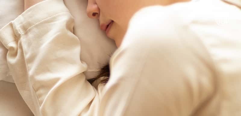 寝返り万歳、突っ張らない