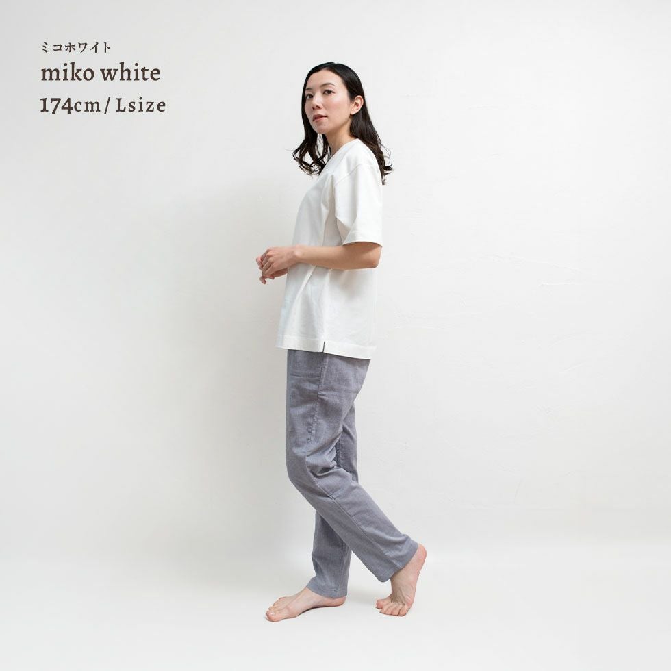 女性モデル身長：174cm Lサイズ ミコホワイト着用