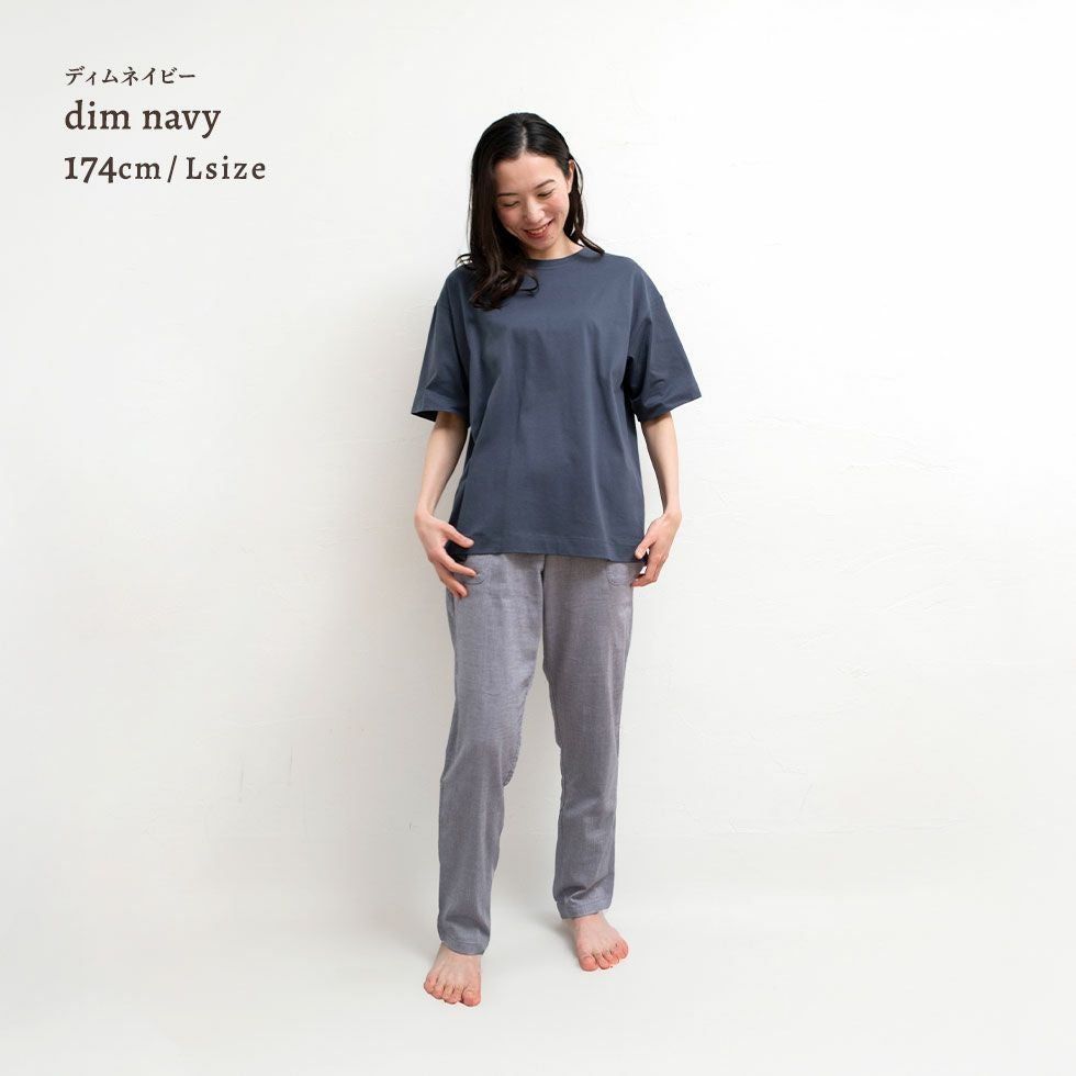 女性モデル身長：174cm Lサイズ ディムネイビー着用