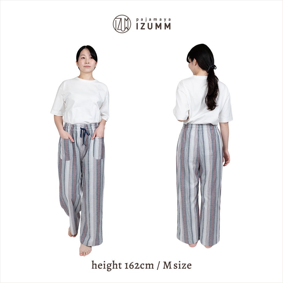 女性モデル身長：162cm Mサイズ ネイビーストライプ着用